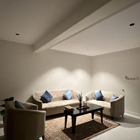 شقة جديدة بصالة وغرفه نوم ودخول ذاتي مستقل Al Kharj Exterior photo